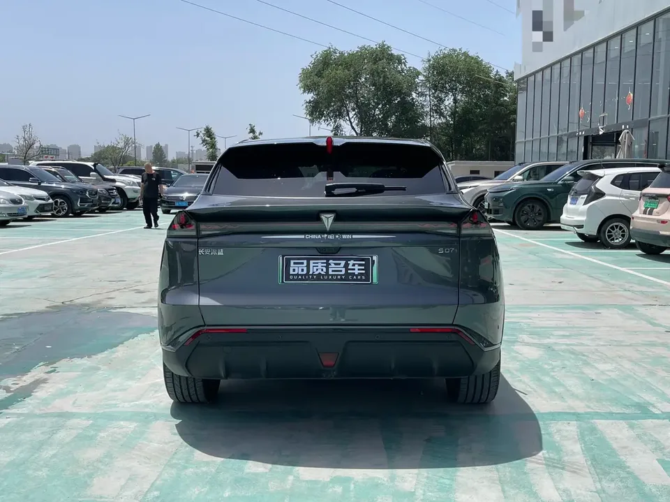 Deepal dark blue S07 Dark blue S07 215Max Deep Blue Intelligent Driving AD PRO Edition 2025 — thumbnail 2