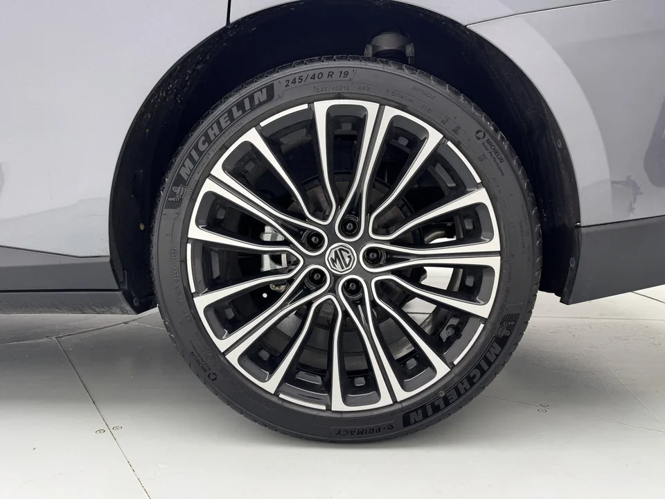 MG 7 MG7 1.5T DCT Elegant Edition 2025 — thumbnail 3