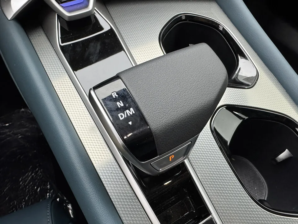 MG 7 MG7 1.5T DCT Elegant Edition 2025 — thumbnail 5