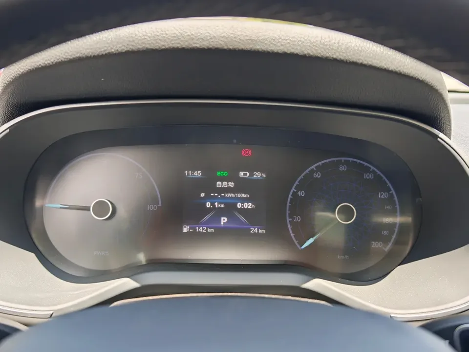 Hongqi E-QM5 Hongqi E-QM5 500km travel version 100kW 2024 — thumbnail 5
