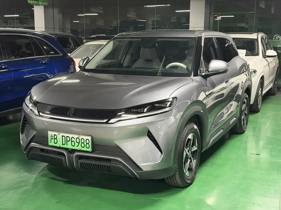 BYD Yuan Up Yuan UP 401KM Leading Model 2024 — photo 1, buy with delivery to Moscow