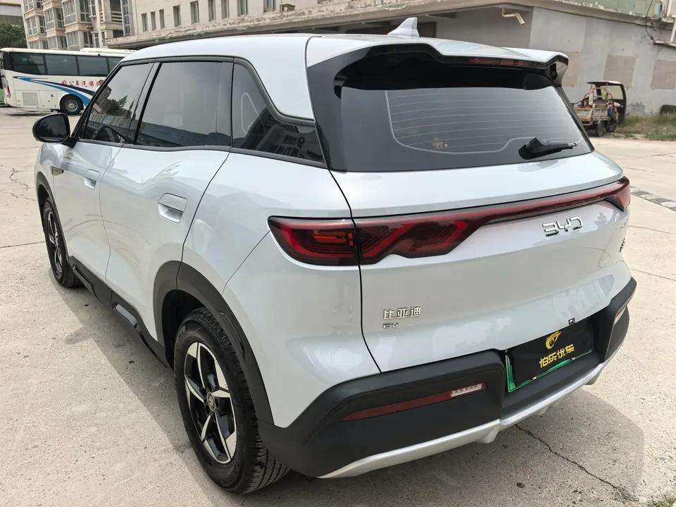 BYD Yuan Up Yuan UP 301KM Leading Type 2024 — thumbnail 2