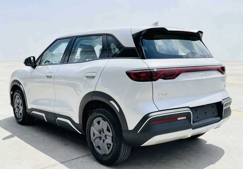 BYD Yuan Up Yuan UP 301KM Pilot 2025 — thumbnail 4
