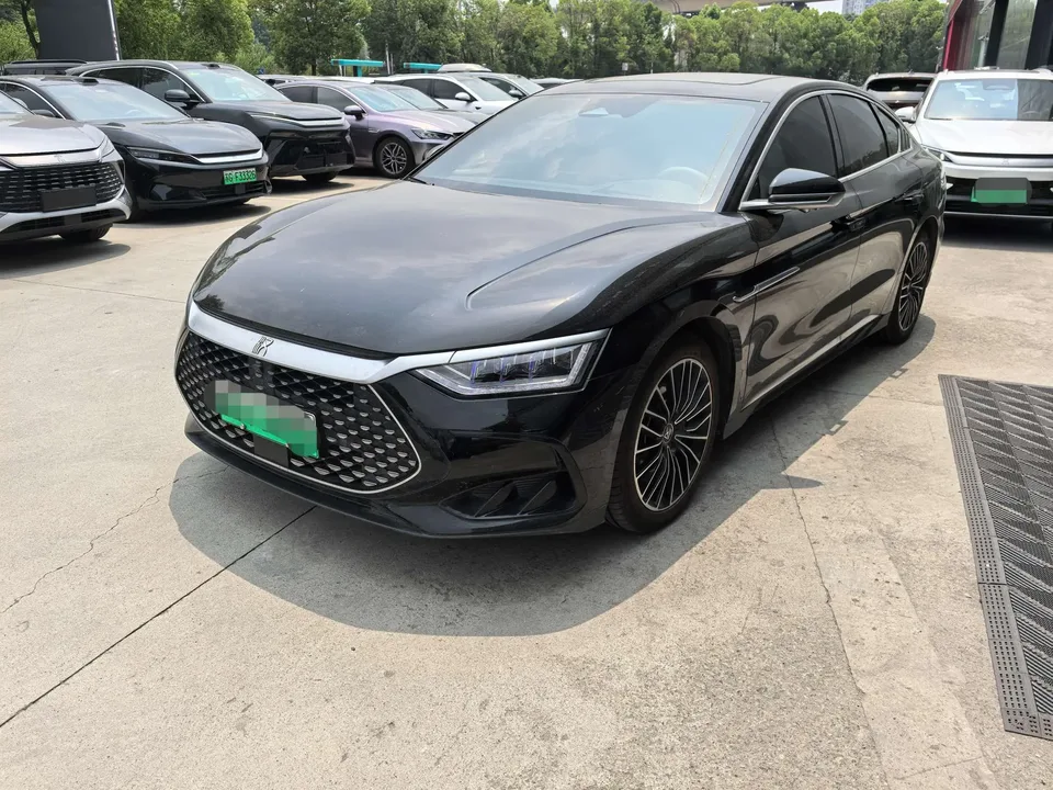 BYD Han DM HAN DM DM-i Honor Edition 121KM Premium Edition 2024 — photo 1, buy with delivery to Moscow