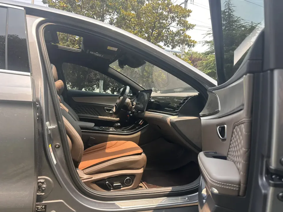 BYD Han DM Chinese DM DM-i 121KM Premium 2022 — thumbnail 3
