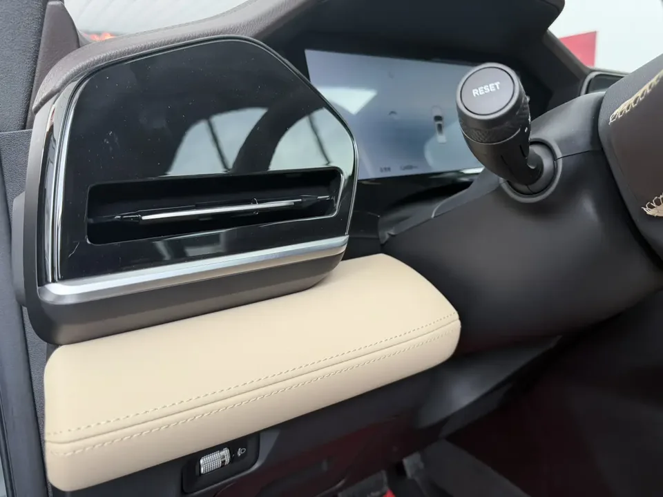 Geely Monjaro Xingyue L Xingyue L 2025 2.0TD High Power Automatic 2WD Dongfang Yao Lanxing Edition 2025 — thumbnail 4