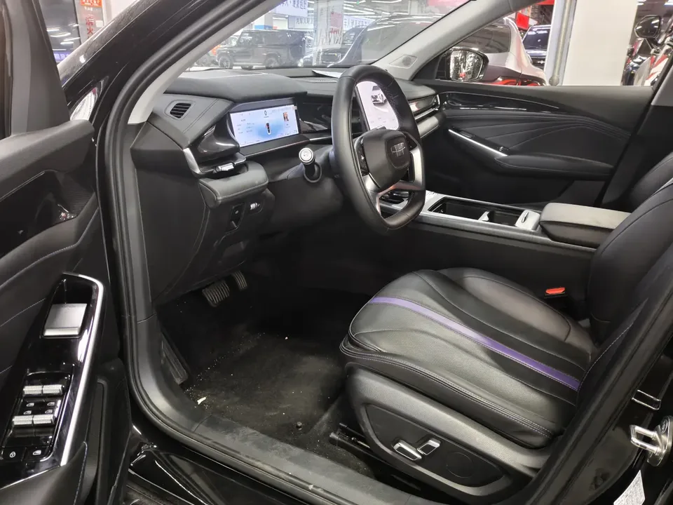 Geely Preface Xing Rui Hybrid 1.5TD Nebula Edition 2024 — thumbnail 3