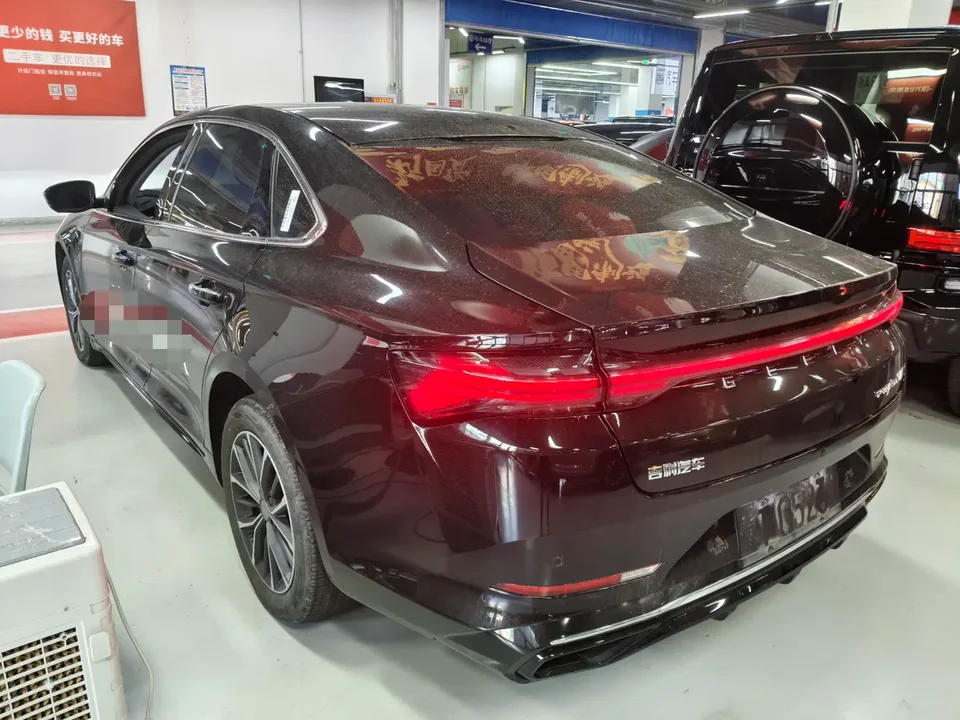 Geely Preface Xing Rui Hybrid 1.5TD Nebula Edition 2024 — thumbnail 4