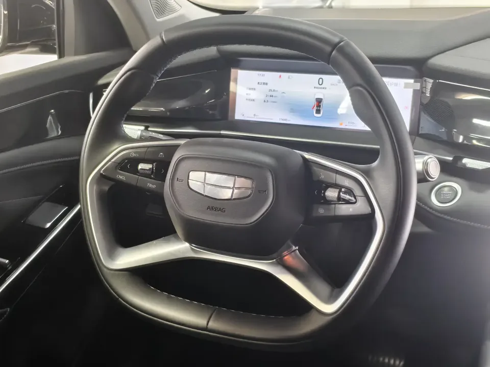 Geely Preface Xing Rui Hybrid 1.5TD Nebula Edition 2024 — thumbnail 5
