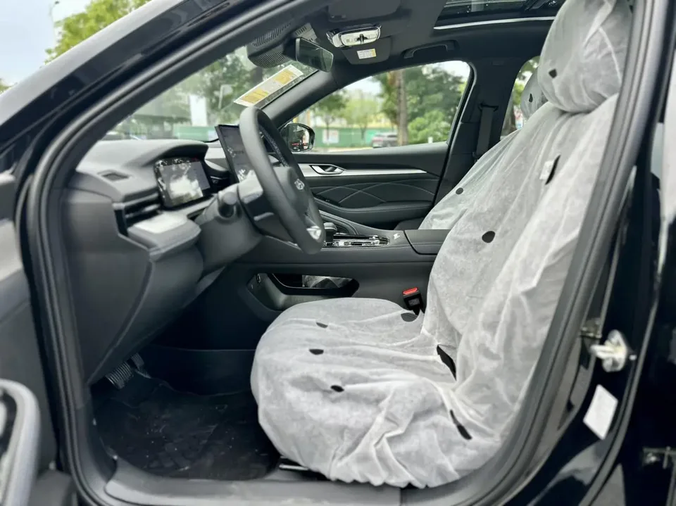 Geely Preface Xing Rui 1.5T Dongfangyao Kunlun Edition 2025 — thumbnail 5