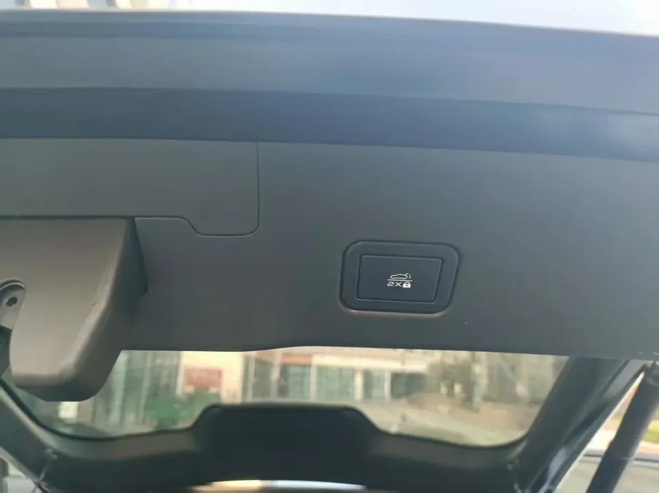Changan UNI-V Changan UNI-V 1.5T Premium 2024 — thumbnail 4
