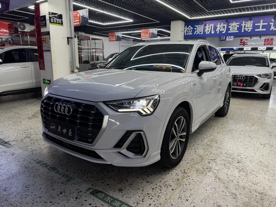 Audi Q3 Audi Q3 35 TFSI Progressive Dynamic 2022 — photo 1, buy with delivery to Moscow
