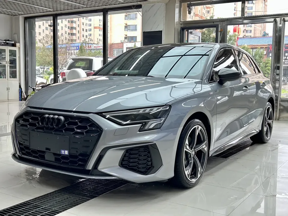 Audi A3 A3 Sportback 35 TFSI Luxury Sports Edition 2023 — photo 1, buy with delivery to Moscow