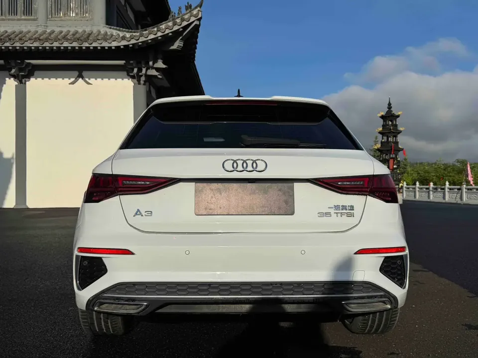 Audi A3 Audi A3 Sportback 35 TFSI Stylish and sporty 2022 — thumbnail 2