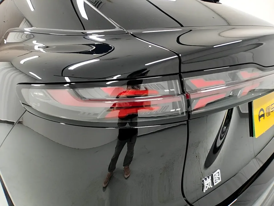 Voyah Courage Lantu Zhiyin Four-wheel drive Qiankun version 2025 — thumbnail 4