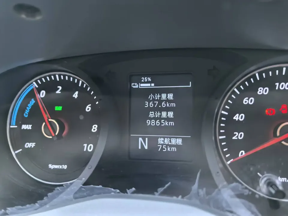 Wuling Yangguang Wuling Yangguang 300km Comfortable Window Edition 60kW 2024 — thumbnail 5