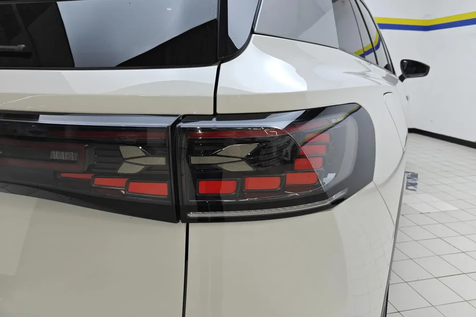 Volkswagen ID.6 Crozz ID.6 CROZZ 2022 Long battery life PURE+ version 2022 — thumbnail 2