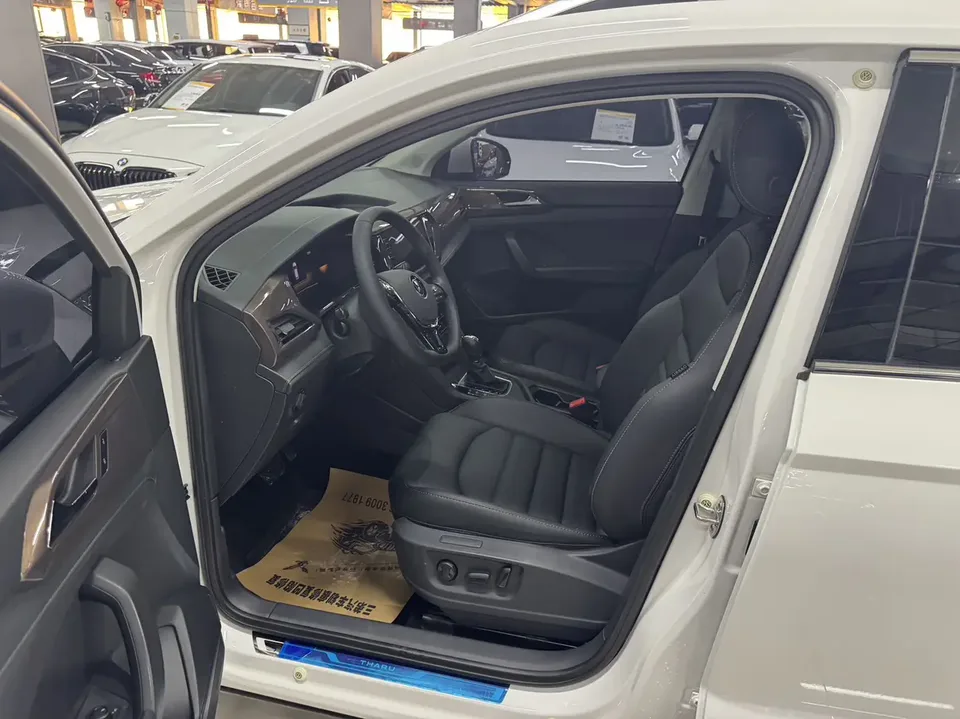 Volkswagen Tharu tuyue 280TSI 2WD Deluxe Edition 2022 — thumbnail 3