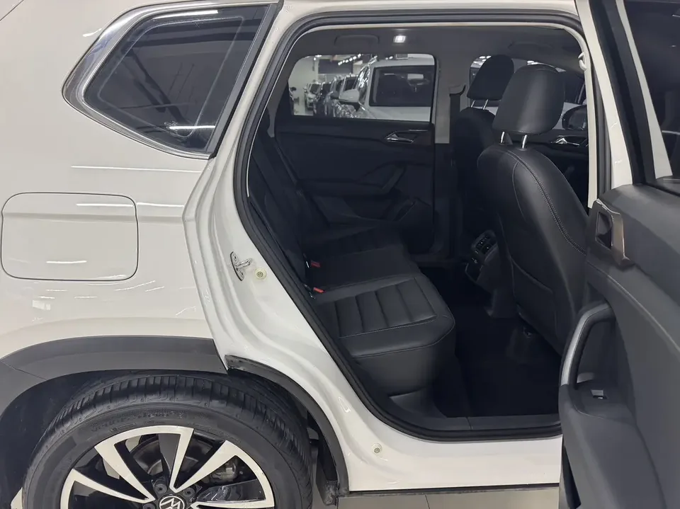 Volkswagen Tharu tuyue 280TSI 2WD Deluxe Edition 2022 — thumbnail 4
