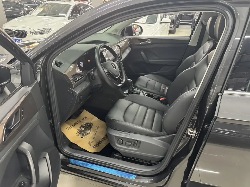 Volkswagen Tharu tuyue 280TSI 2WD Deluxe Edition 2022 — thumbnail 3