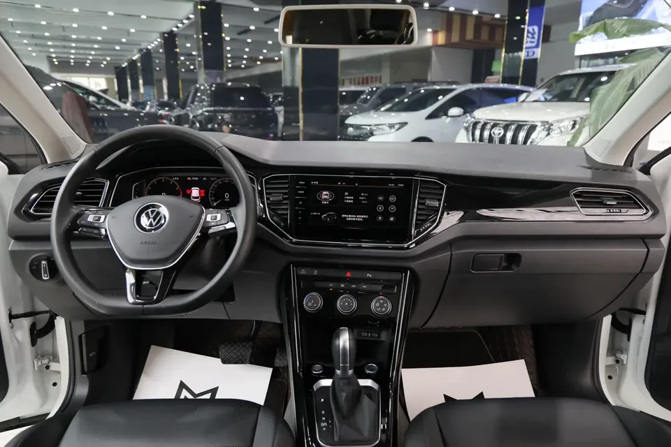 Volkswagen T-Roc TANG 280TSI DSG 2WD Comfort PLUS 2022 — thumbnail 3