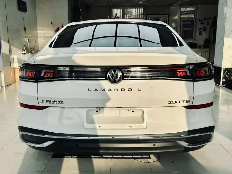 Volkswagen Lamando Lingdu Lingdu Lingdu L 280TSI DSG Cool Edition 2022 — thumbnail 2