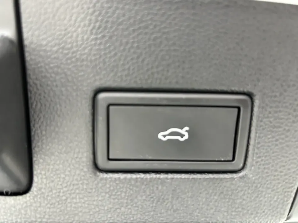 Volkswagen Lamando Lingdu Lingdu Lingdu L 280TSI DSG Cool Edition 2022 — thumbnail 4