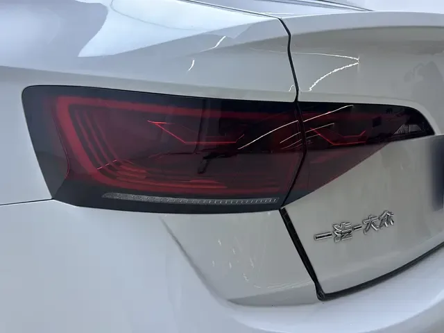 Volkswagen Sagitar Sagitar 300TSI DSG Beyond Edition 2024 — thumbnail 4