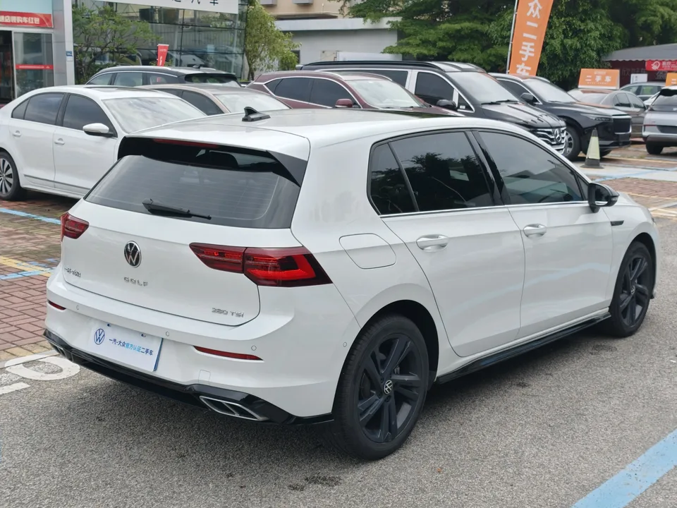 Volkswagen Golf golf 2023 280TSI DSG R-Line Lite 2024 — thumbnail 2