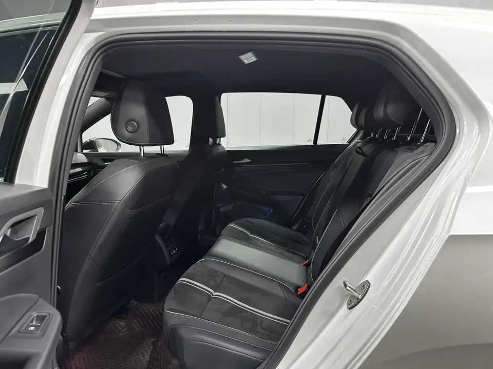 Volkswagen Golf golf 2023 280TSI DSG R-Line Lite 2023 — thumbnail 5