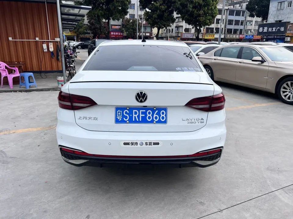 Volkswagen Lavida Lavida 2023 280TSI DSG Starry Sky Edition 2023 — thumbnail 2