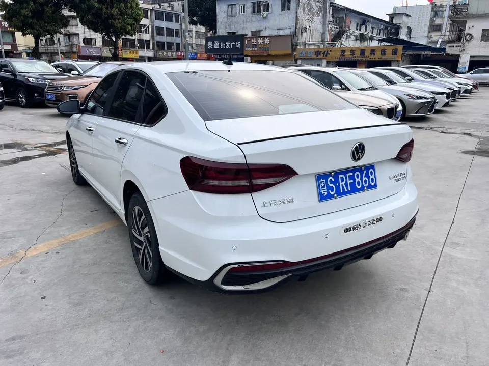 Volkswagen Lavida Lavida 2023 280TSI DSG Starry Sky Edition 2023 — thumbnail 4