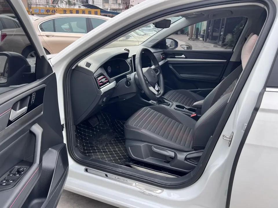 Volkswagen Lavida Lavida 2023 280TSI DSG Starry Sky Edition 2023 — thumbnail 5