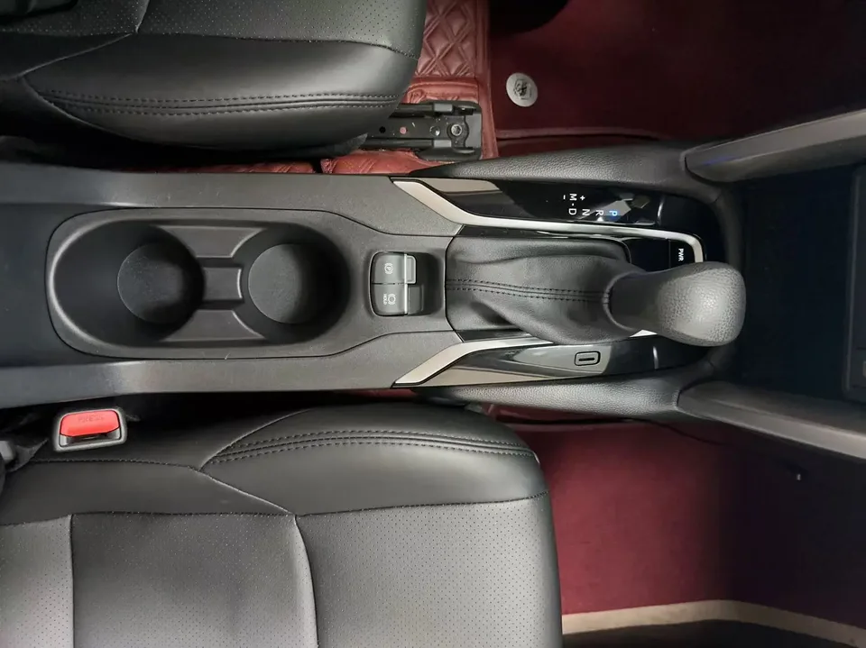 Toyota Frontlander Frontlander 2.0L CVT Elite Edition 2023 — thumbnail 3