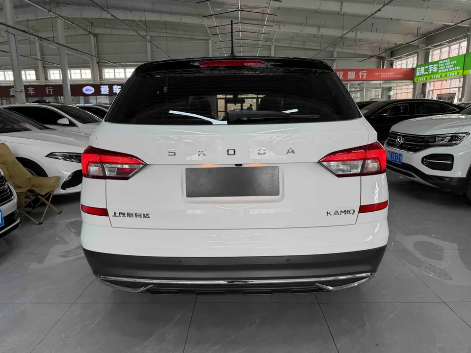 Skoda Comek Comek 1.5L Automatic Comfort Edition 2023 — thumbnail 2