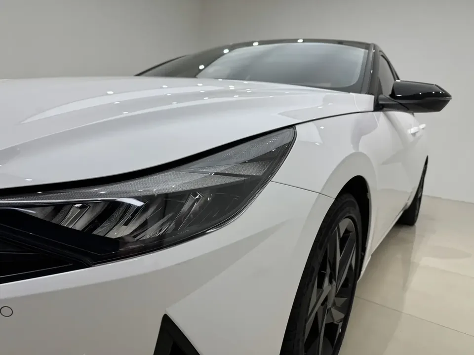Hyundai Elantra Elantra 1.5L CVT 20th SE 20th Anniversary Edition 2022 — thumbnail 3