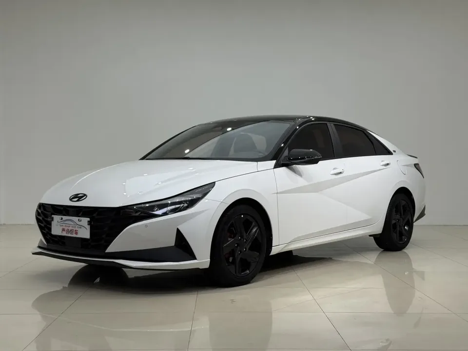 Hyundai Elantra Elantra 1.5L CVT 20th SE 20th Anniversary Edition 2022 — photo 1, buy with delivery to Moscow