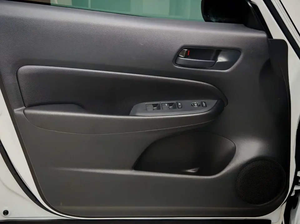 Honda FIT Fit 1.5L CVT Trendy Edition 2023 — thumbnail 3