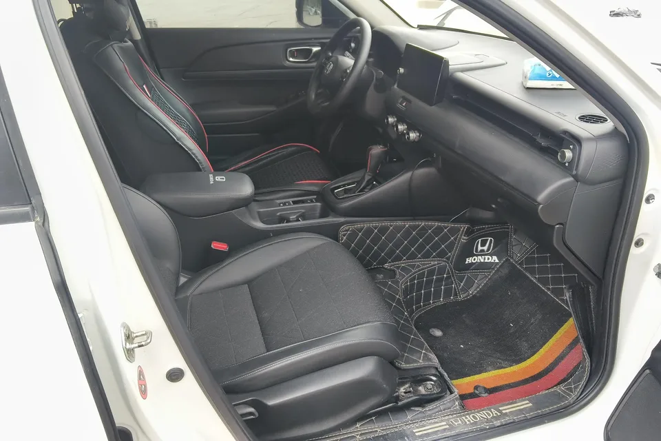 Honda VEZEL Binzhi 1.5L CVT Technology Edition 2023 — thumbnail 3