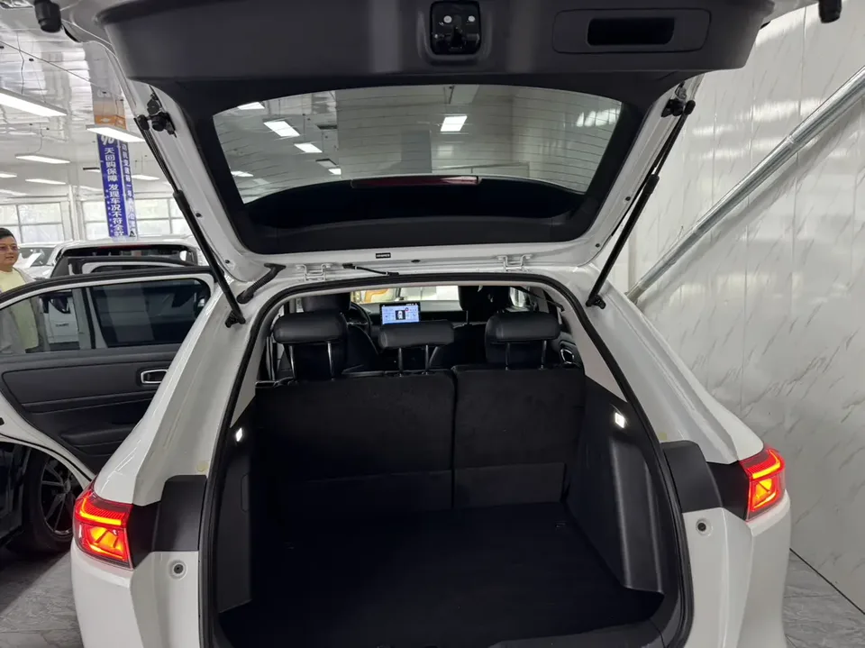 Honda VEZEL Binzhi Binzhi 2023 1.5L CVT Elite Edition 2023 — thumbnail 4