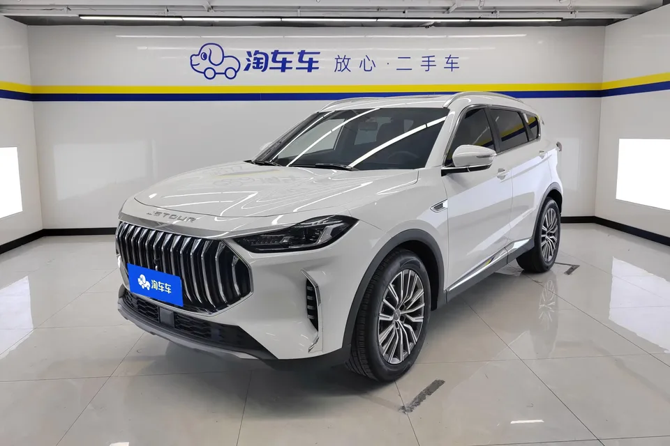 Jetour Jietu X70 PLUS Jietu X70 PLUS 2024 1.6T DCT Super Edition 5 Seaters 2024 — photo 1, buy with delivery to Moscow