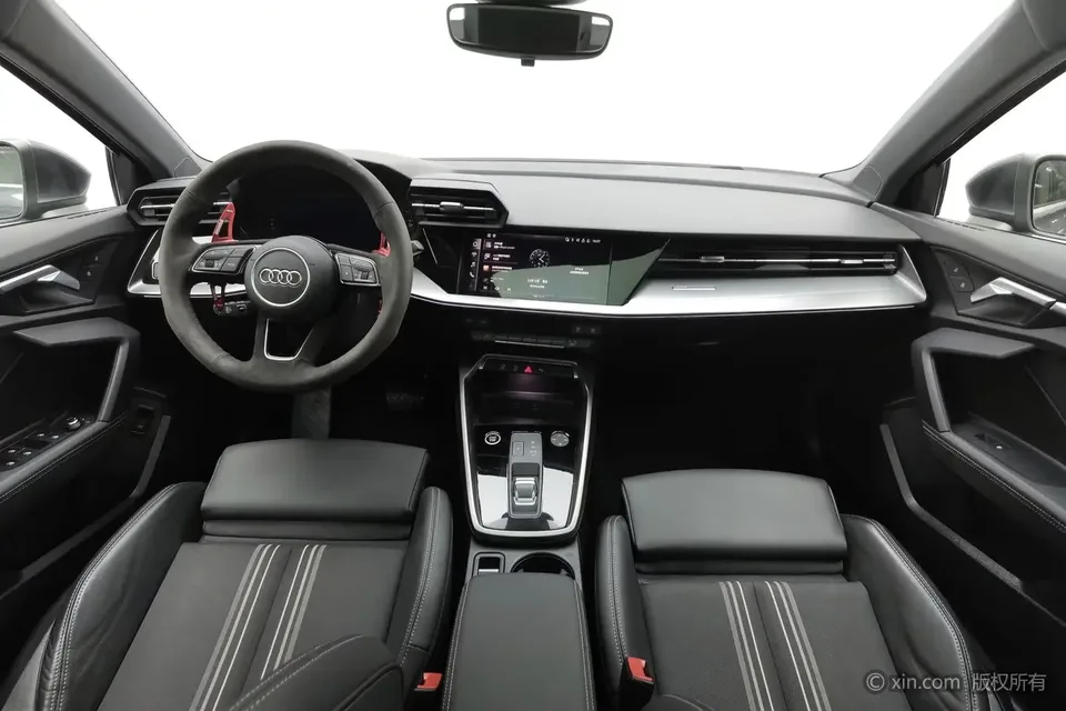 Audi A3 Audi A3 2024 Sportback 35 TFSI Stylish and sporty 2024 — thumbnail 4