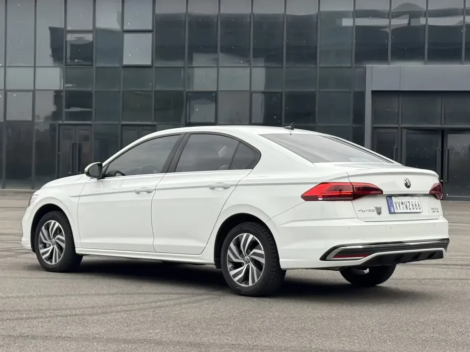 Volkswagen Bora Bora 2023 280TSI DSG Comfort Edition 2024 — thumbnail 2