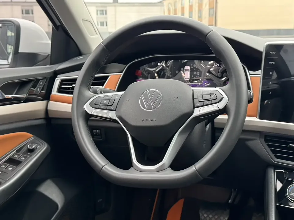 Volkswagen Bora Bora 2023 280TSI DSG Comfort Edition 2024 — thumbnail 4