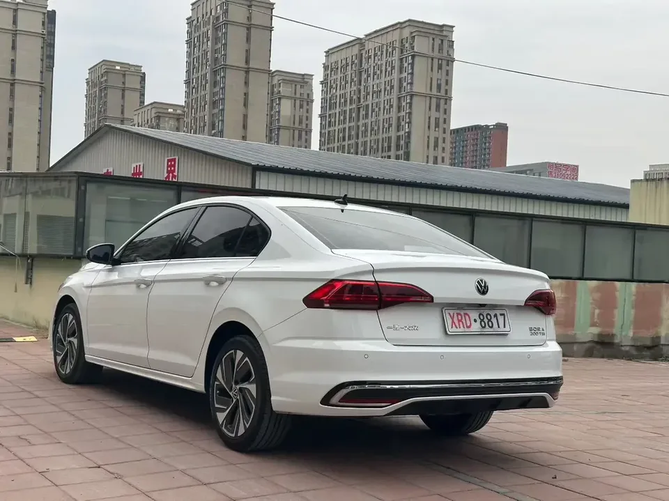 Volkswagen Bora Bora 2023 200TSI DSG Intelligent Driving Edition 2022 — thumbnail 4