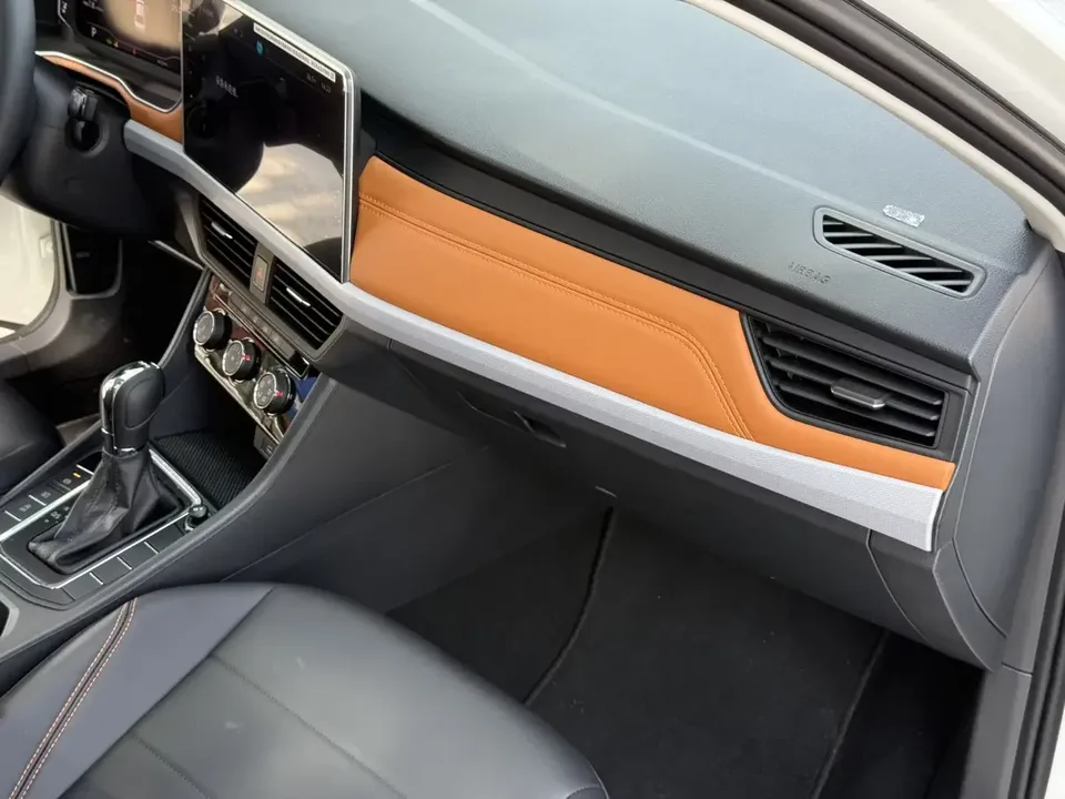 Volkswagen Bora Bora 2025 200TSI DSG Joy Travel PRO Edition 2025 — thumbnail 3