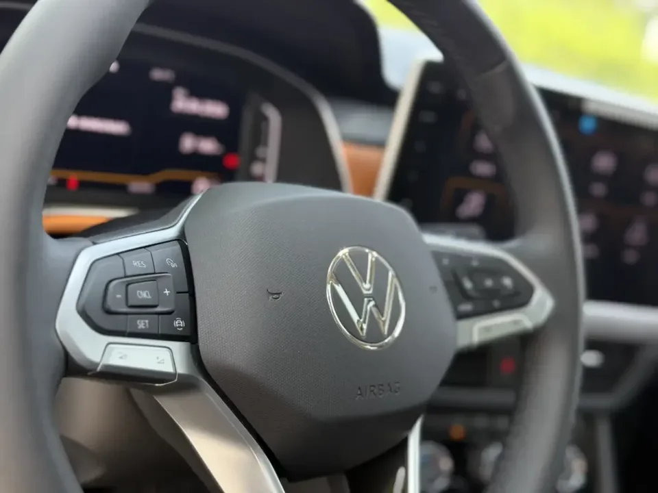 Volkswagen Bora Bora 2025 200TSI DSG Joy Travel PRO Edition 2025 — thumbnail 5