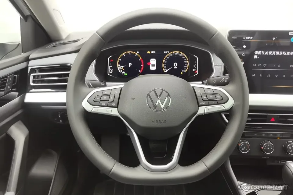 Volkswagen Lavida Lavida 2024 1.5L Automatic 5 Million Edition 2025 — thumbnail 4