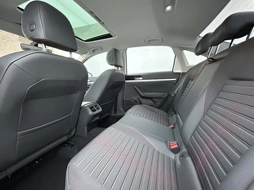 Volkswagen Lavida Lavida 2023 280TSI DSG Starry Sky Edition 2022 — thumbnail 3