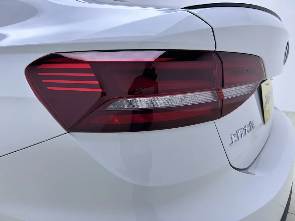 Volkswagen Lavida Lavida 2024 300TSI DSG Starry Sky Edition 2024 — thumbnail 4